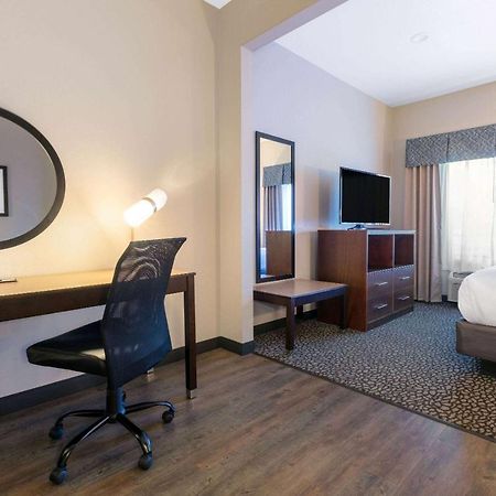 Отель Wingate By Wyndham - Dfw North Ирвинг Экстерьер фото