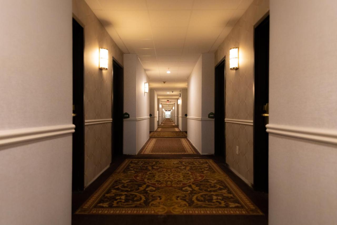 Отель Wingate By Wyndham - Dfw North Ирвинг Экстерьер фото